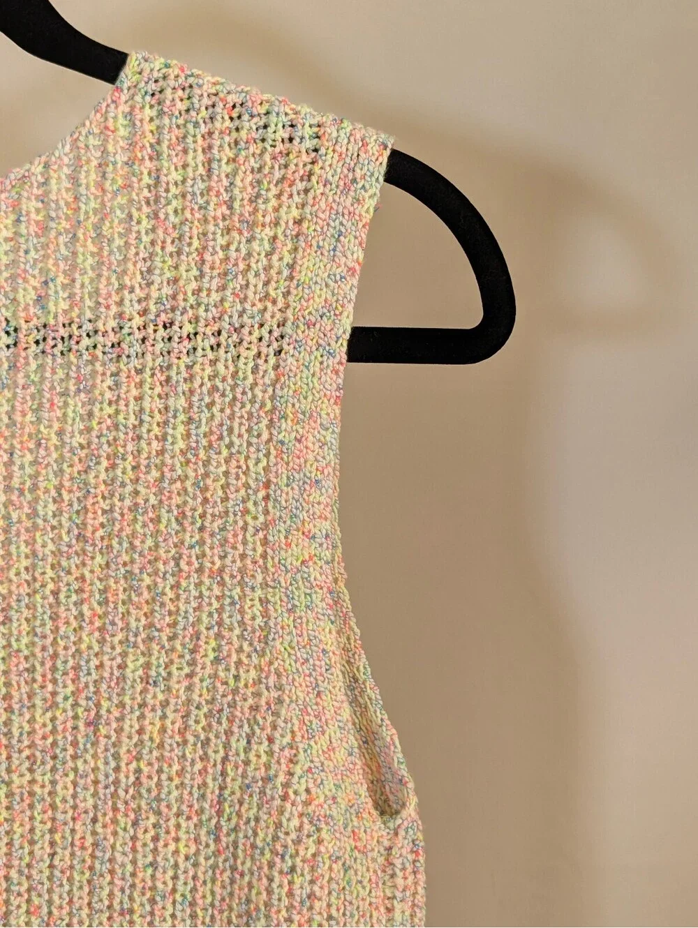 BDG Urban Outfitters Neon Confetti Multi Color Knit Crop V-Neck Sweater Vest XS